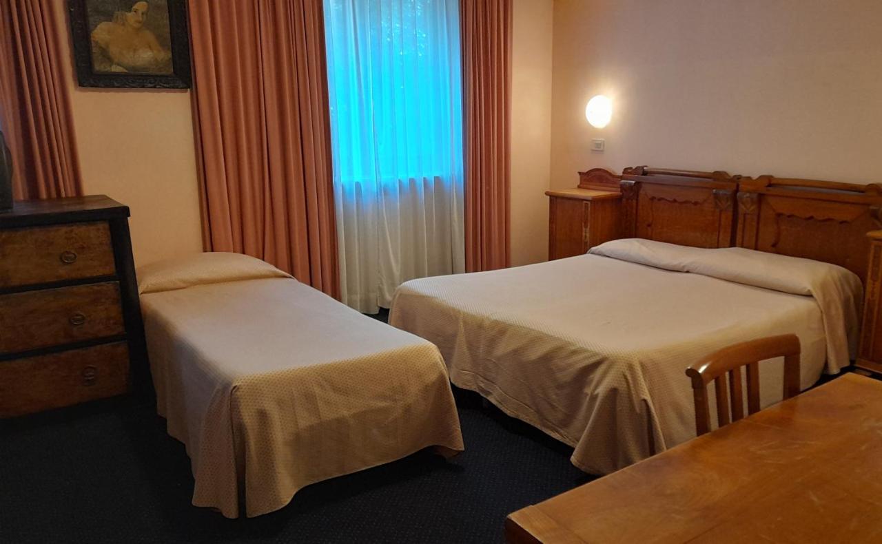 Hotel Tortorina Urbino Buitenkant foto