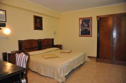 Hotel Tortorina Urbino Buitenkant foto
