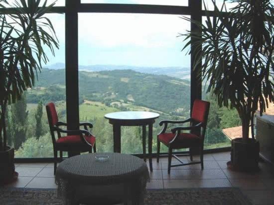 Hotel Tortorina Urbino Buitenkant foto
